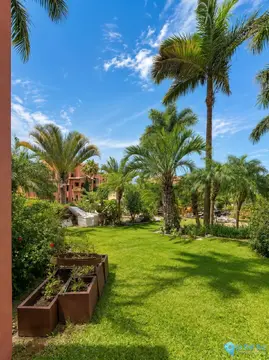 4 bedroom Apartment for Sale in Costalita
