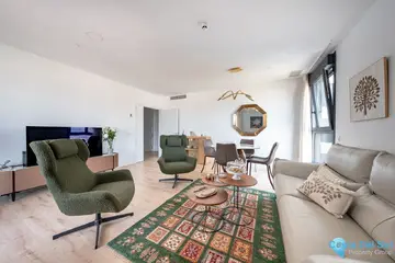 3 bedroom Apartment for Sale in Málaga-77420