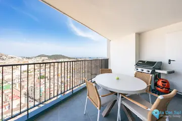 3 bedroom Apartment for Sale in Málaga-77421