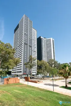3 bedroom Apartment for Sale in Málaga-77427
