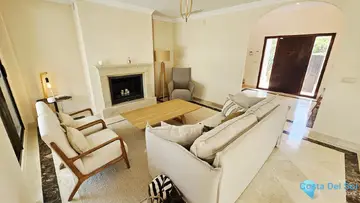 3 bedroom House for Sale in Estepona-105148