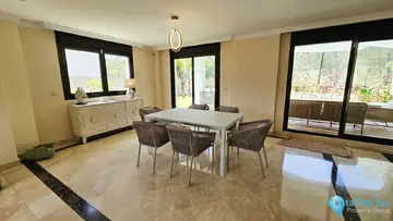 3 bedroom House for Sale in Estepona-105151