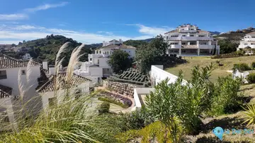 2 bedroom Apartment for Sale in Nueva Andalucía-14717