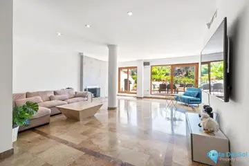 3 bedroom Apartment for Sale in The Golden Mile-21856