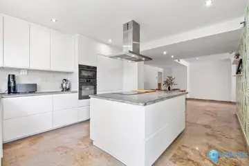 3 bedroom Apartment for Sale in The Golden Mile-21859