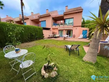 5 bedroom House for Sale in Nueva Andalucía