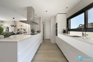3 bedroom Apartment for Sale in La Cala de Mijas-22007