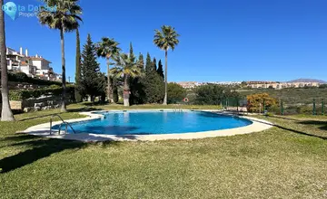 2 bedroom Apartment for Sale in La Duquesa-9
