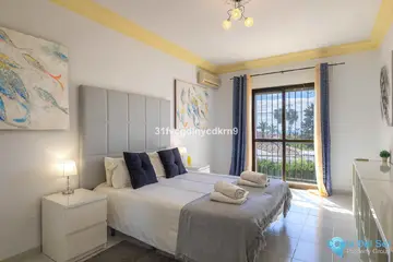 5 bedroom House for Sale in Estepona-22069