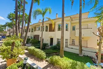 3 bedroom Apartment for Sale in Sierra Blanca-22102