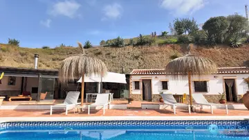 6 bedroom House for Sale in Alora