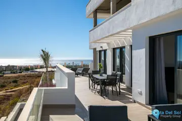 4 bedroom Apartment for Sale in La Cala de Mijas