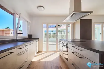 5 bedroom House for Sale in El Faro-22601