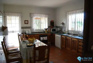 4 bedroom House for Sale in Alhaurín de la Torre-22708