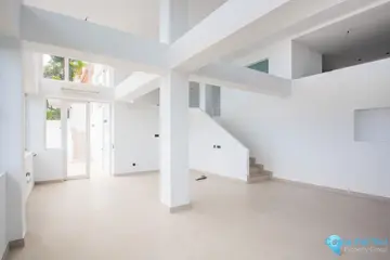 3 bedroom Apartment for Sale in La Mairena-22890