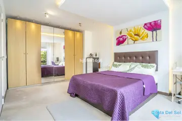 3 bedroom House for Sale in La Campana-22938