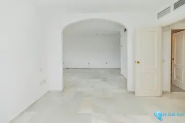 3 bedroom Apartment for Sale in Torremolinos-22966