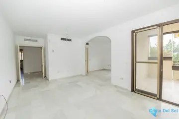 3 bedroom Apartment for Sale in Torremolinos-22970