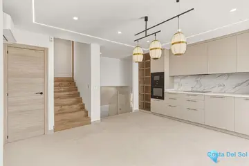 4 bedroom House for Sale in Altos de los Monteros-23099