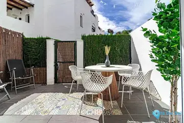 3 bedroom House for Sale in San Pedro de Alcántara-23230