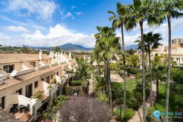 4 bedroom House for Sale in Nueva Andalucía