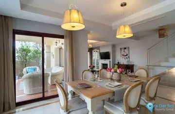 4 bedroom House for Sale in Nueva Andalucía-23432