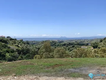 3135m2 Plot for Sale in New Golden Mile