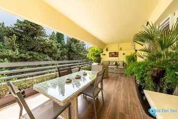 2 bedroom Apartment for Sale in Marbella