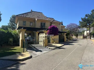 3 bedroom House for Sale in Río Real-23676