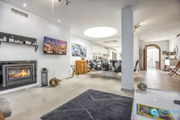 4 bedroom House for Sale in Nueva Andalucía-23932