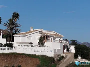 3 bedroom House for Sale in Cerros del Aguila-23963