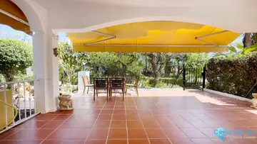 4 bedroom Apartment for Sale in Marbella-24015