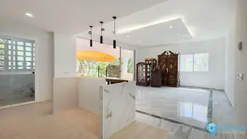 4 bedroom Apartment for Sale in Marbella-24020