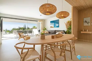 2 bedroom Apartment for Sale in Benahavís-24036