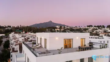 4 bedroom Apartment for Sale in La Campana