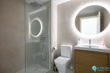 4 bedroom Apartment for Sale in La Campana-24340