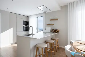 4 bedroom Apartment for Sale in La Campana-24334