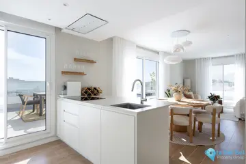 4 bedroom Apartment for Sale in La Campana-24336