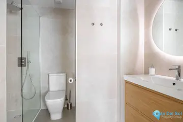 4 bedroom Apartment for Sale in La Campana-24337