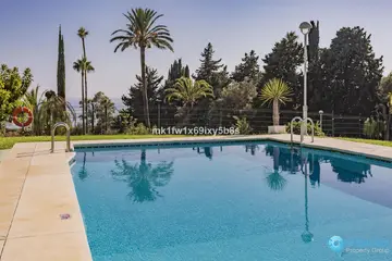 2 bedroom Apartment for Sale in Río Real-100865