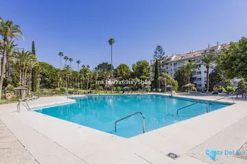 2 bedroom Apartment for Sale in Río Real-100867