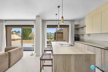3 bedroom Apartment for Sale in Estepona-24523