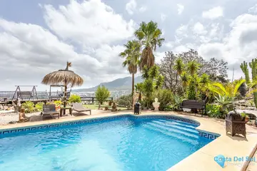 6 bedroom House for Sale in Alhaurín el Grande-24595