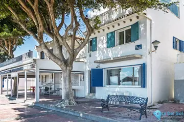 4 bedroom House for Sale in Málaga Centro