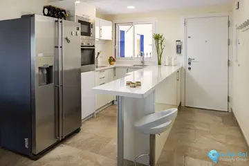 4 bedroom House for Sale in Málaga Centro-24663