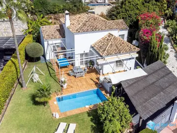 4 bedroom House for Sale in Istán