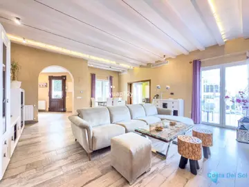 4 bedroom House for Sale in Istán-24697