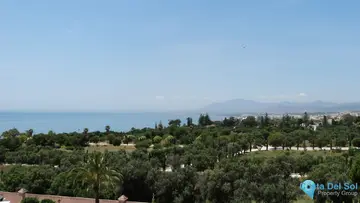 3 bedroom Apartment for Sale in Río Real-24742