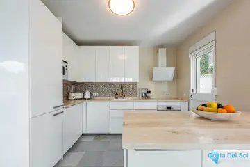 3 bedroom House for Sale in Nueva Andalucía-24758