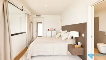4 bedroom House for Sale in La Cala de Mijas-24806